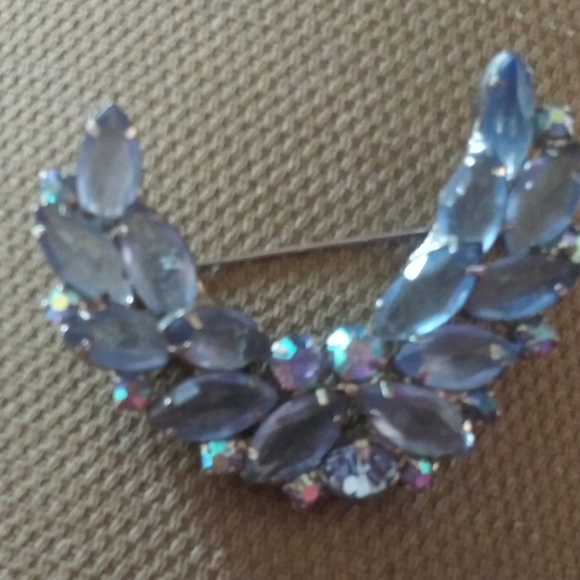 1950's Antique Brooch - Picture 3 of 7